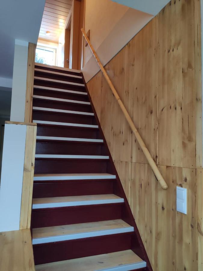 Ferienhaus Blaue Blume Mit 11 Kw Ladestation, Kamin, Terrasse, Eingezaeuntem Garten, Sauna, Wlan, Netflix, 2 Hunde Willkommen! Гюнтерсберге Экстерьер фото