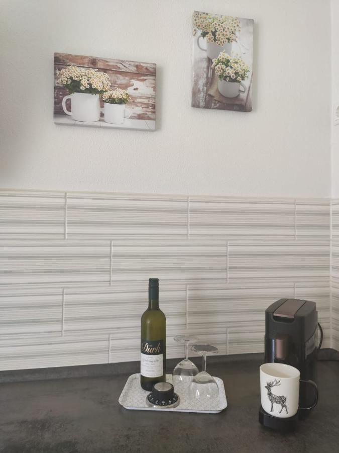 Ferienhaus Blaue Blume Mit 11 Kw Ladestation, Kamin, Terrasse, Eingezaeuntem Garten, Sauna, Wlan, Netflix, 2 Hunde Willkommen! Гюнтерсберге Экстерьер фото